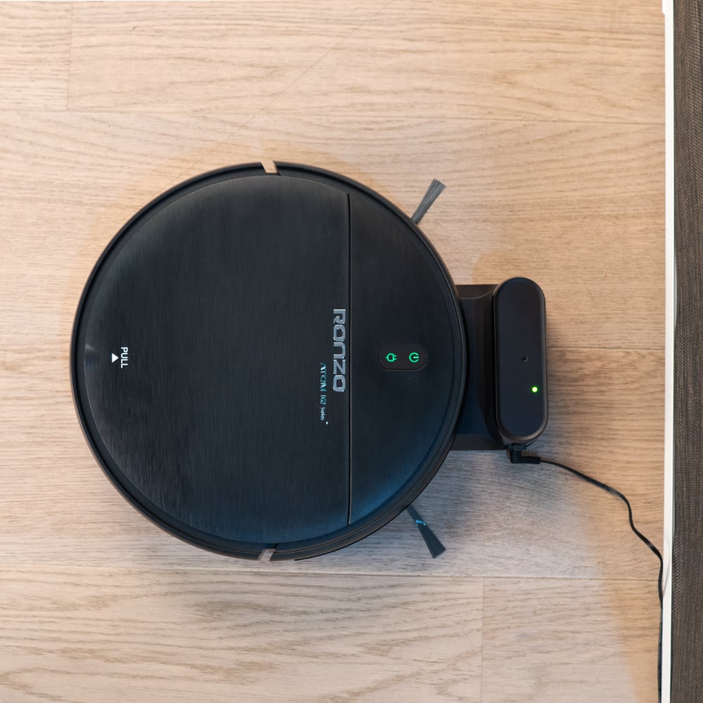 RONZO ATOM IQ Roboter-Staubsauger und Bodenreiniger mit Ladestation